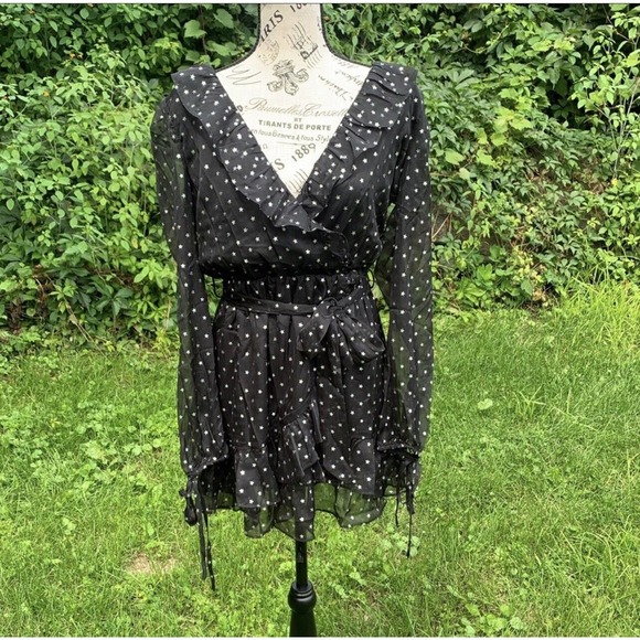 NWT Black and silver star V-neck ruffle with belt tie sheer sleeves mini dress - Picture 3 of 12